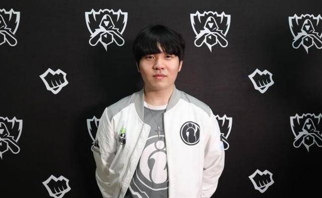 家都感到震 家都感到震