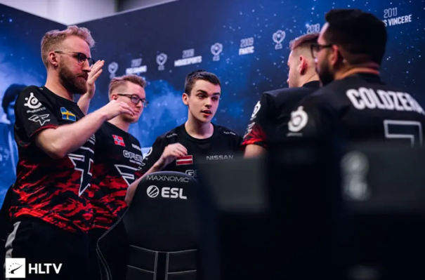 转而将控球 转而将控球