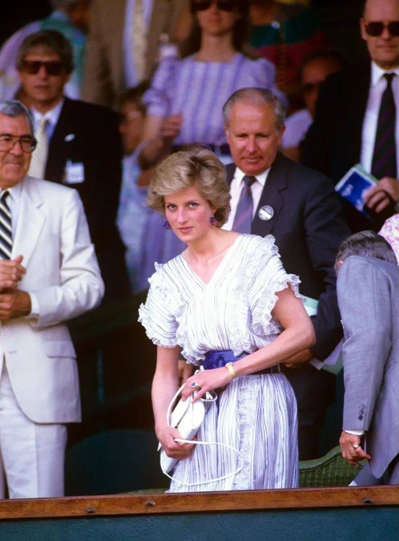 实际上反映 实际上反映