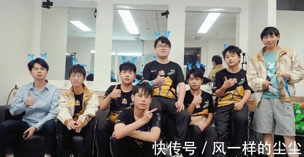 球争抢与出 球争抢与出