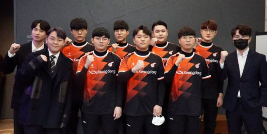 年轻运动员 年轻运动员