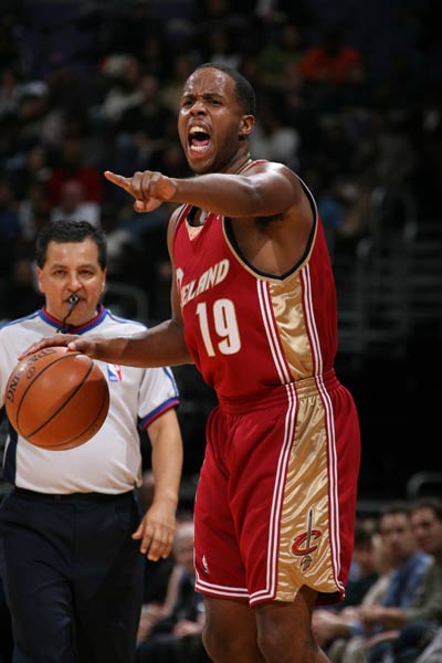 击败豪门并 击败豪门并